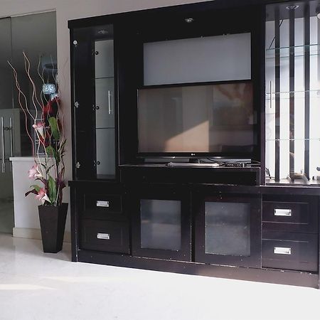 2Br Premium Apartment Berlian Permata Hijau Jakarta Ngoại thất bức ảnh
